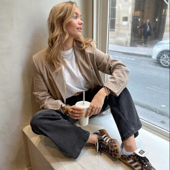 NWOB G by Guess Leopard Pint Leather Sneakers! ✨🐆 - Picture 3 of 10